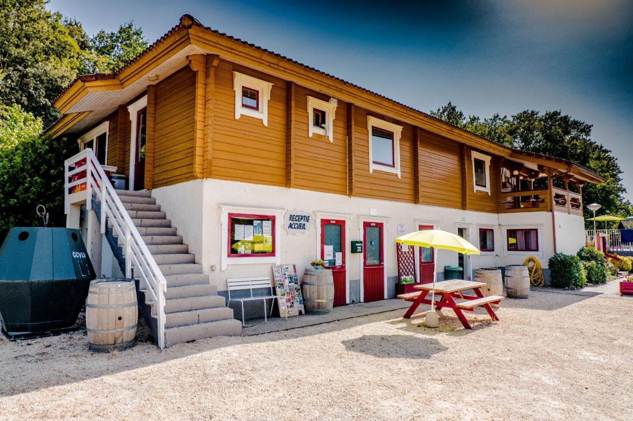 Chalets Du Soleil Mauroux  المظهر الخارجي الصورة