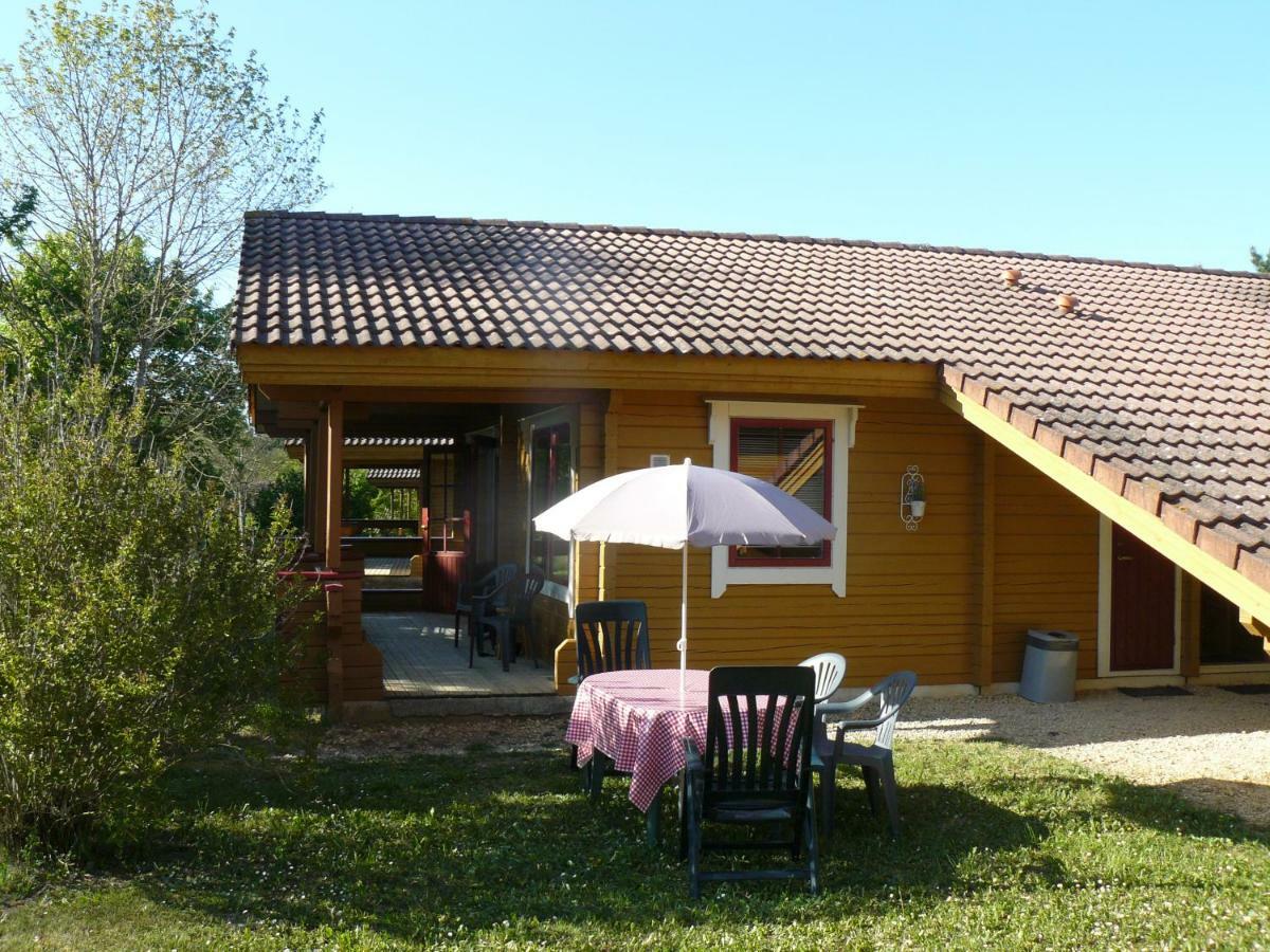 Chalets Du Soleil Mauroux  المظهر الخارجي الصورة